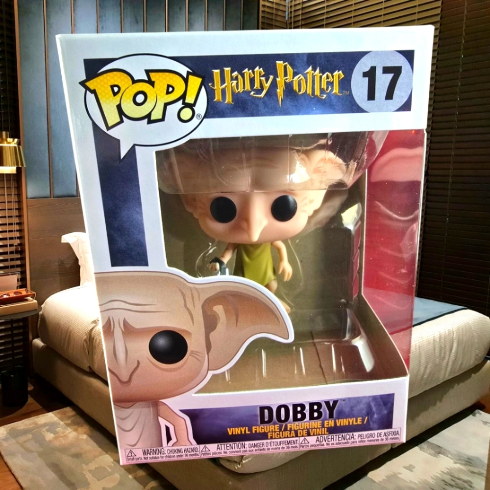 Dobby funko # 17 (nib) With Pop Protector